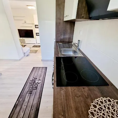 Lejlighed Split Apartment *