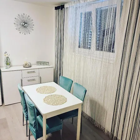 Split Apartment