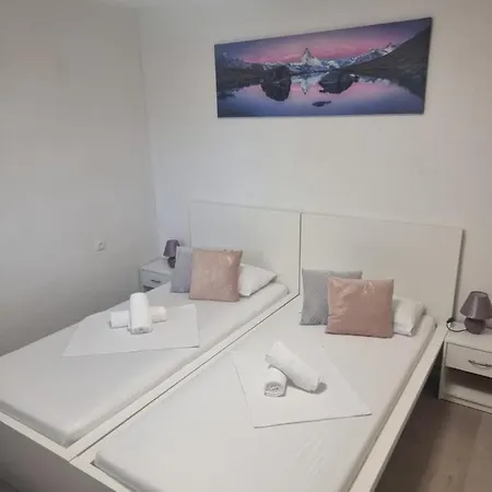 Split Apartment Apartment